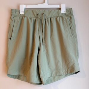 CALIA by Carrie Underwood Activewear Shorts- size Medium